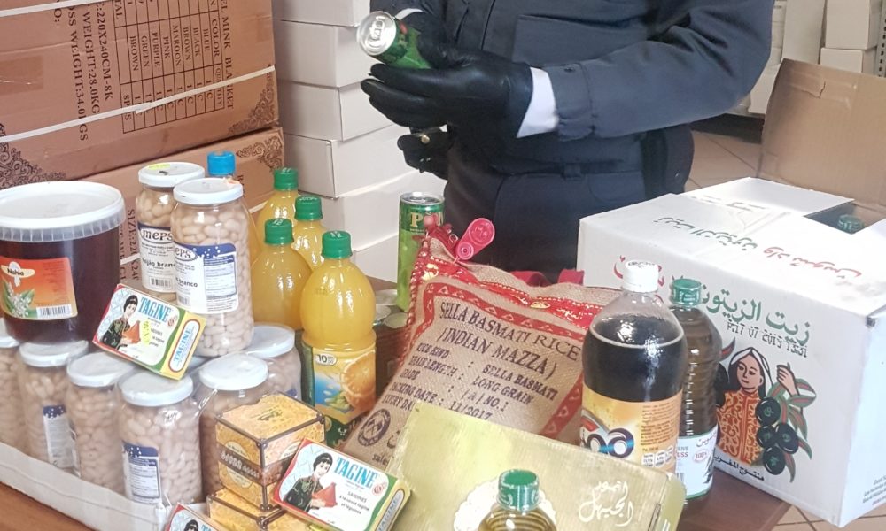Maxi sequestro di cibi senza etichetta. Sanzionati due negozianti di Lomazzo e Mozzate