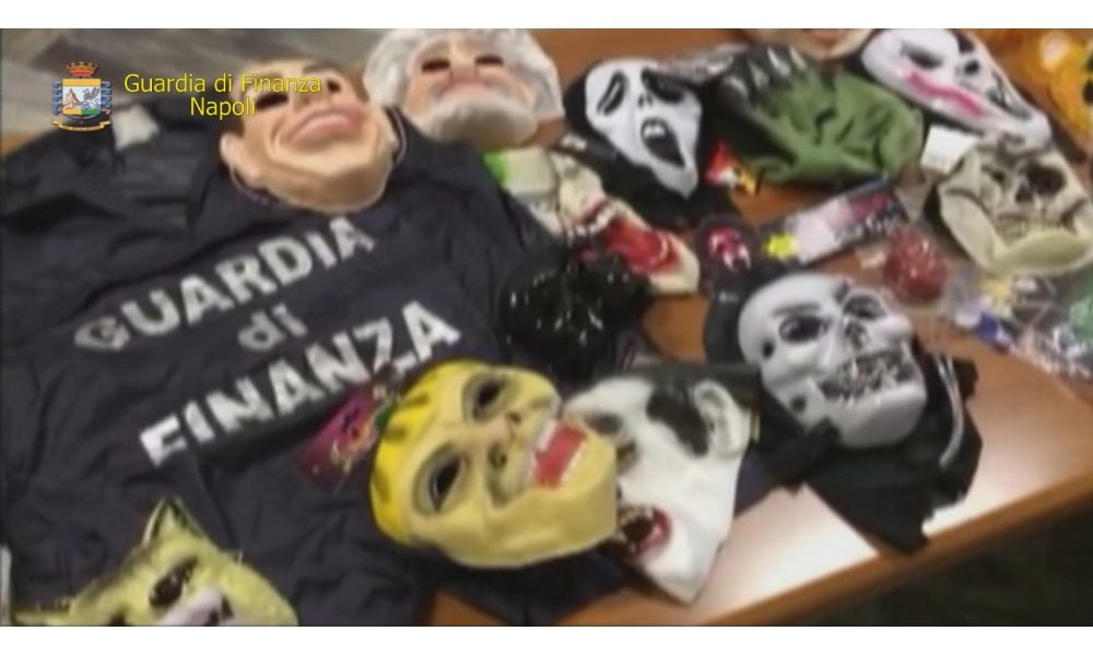 Gdf sequestra 100mila maschere e gadgets