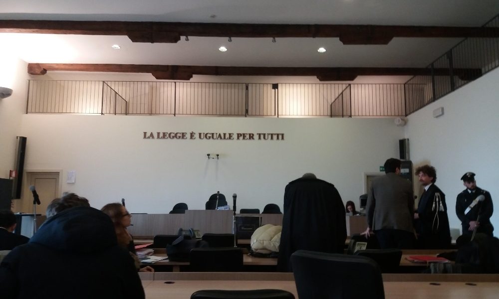 Genitori assolti da abusi sui figli