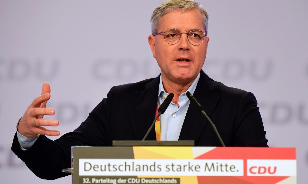 Germania: Roettgen si candida guida Cdu