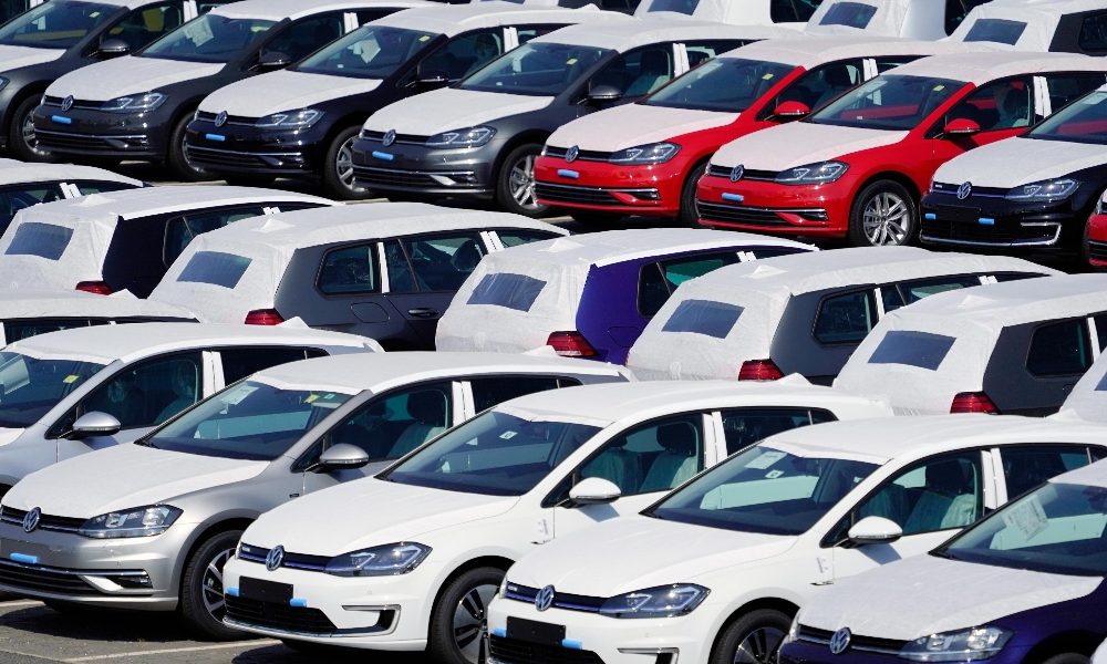 Germania: produzione auto a minimi da 96