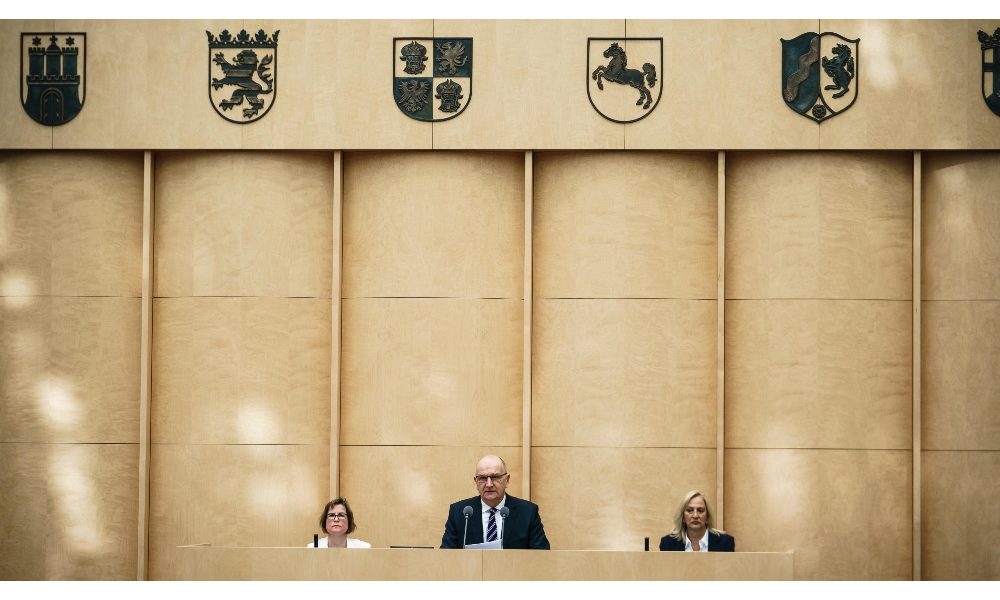 Germania: sì a mega piano aiuti