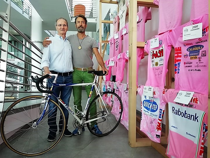 La bicicletta di Viatcheslav Ekimov donata al Museo del Ghisallo