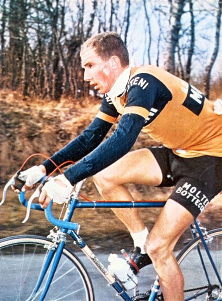 Grande serata di ciclismo al Ghisallo: Motta a fianco di Hampsten