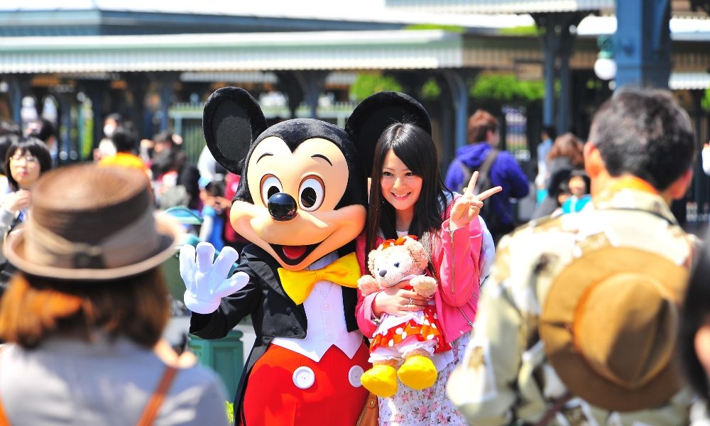 Giappone, Disneyland chiuso fino aprile