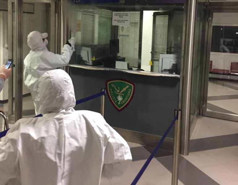 Giovane positivo in aereo fino a Palermo