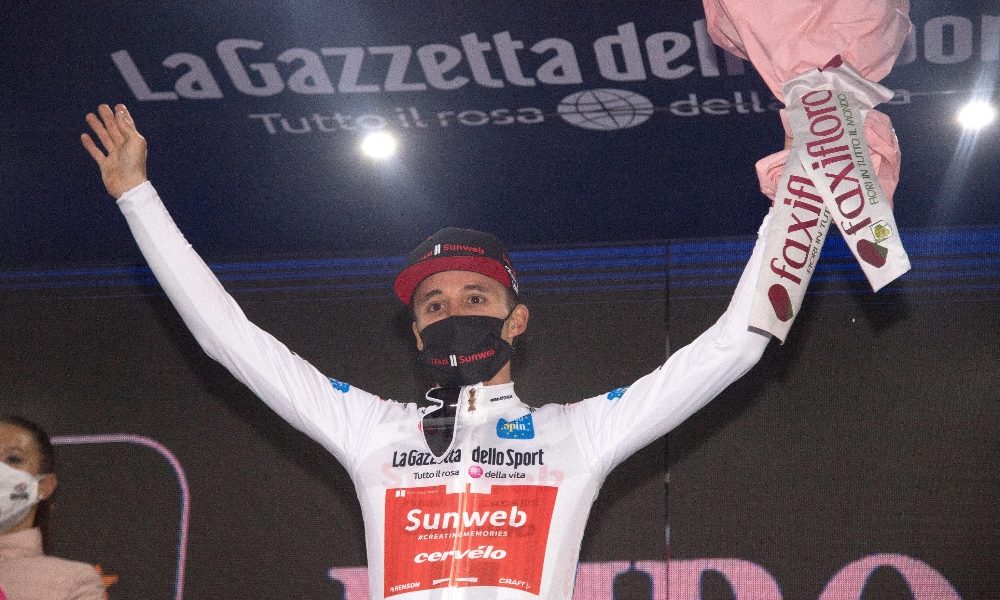 Giro: Geoghegan vince la 20/a tappa, Hindley in rosa