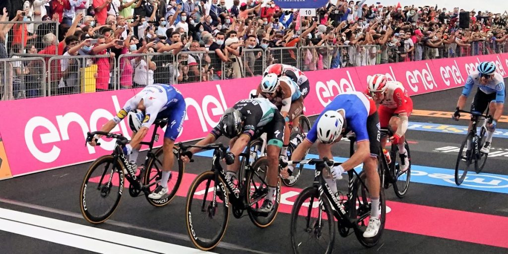 Giro d’Italia, Davide Ballerini terzo nella tappa di Villafranca Tirrena