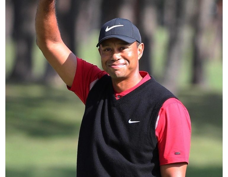 Golf: Hero Challenge, Reed vola e Woods rimonta