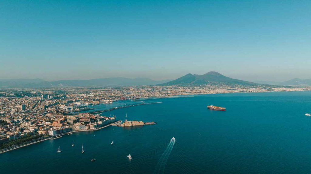 A due passi da Caserta sorge la PICCOLA ZURIGO della Campania | Qui non senti una mosca volare, aria di pace ovunque