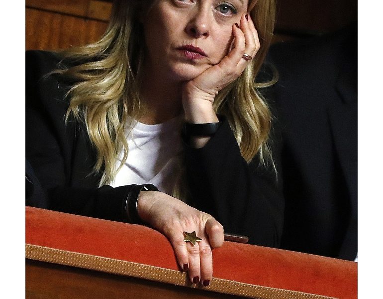 Governo: Meloni, elezioni subito