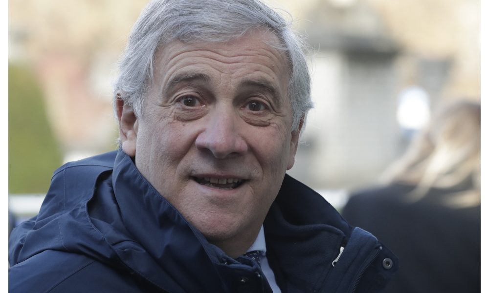 Governo: Tajani, no agli inciuci