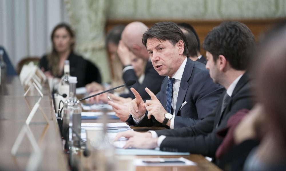 Governo valuta chiusura delle scuole