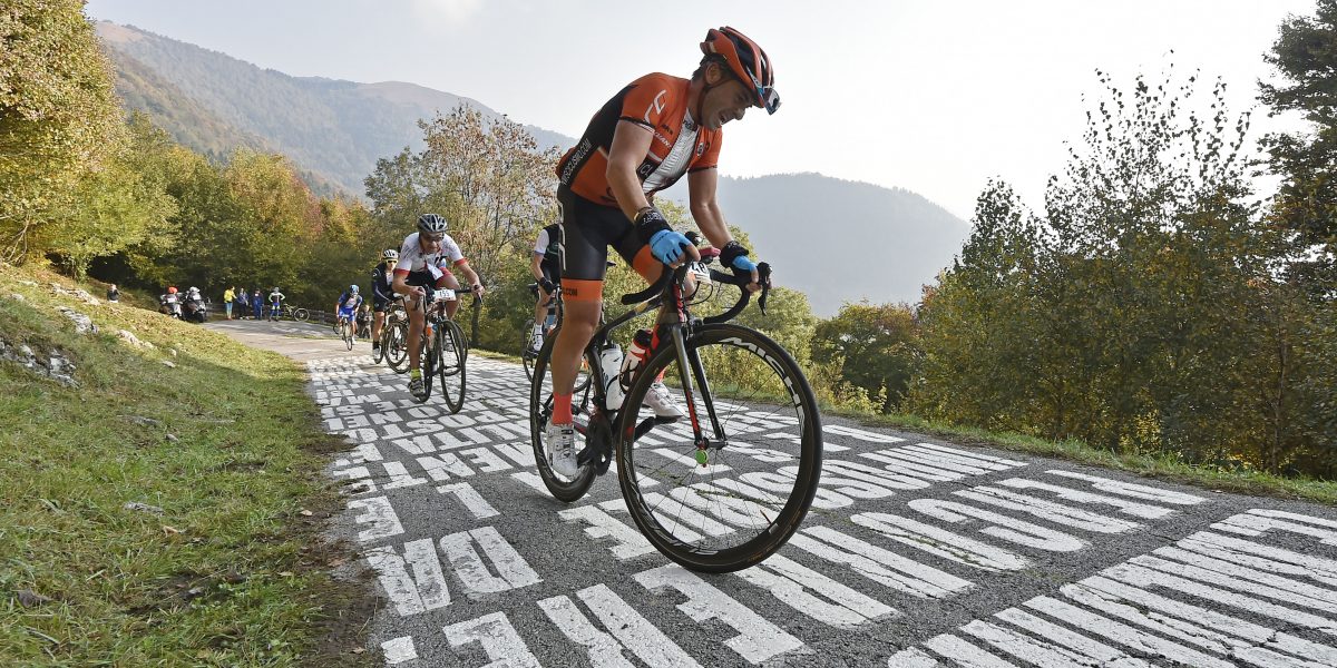 Domani tocca agli Amatori, in 2.500 alla Gran Fondo. Partenza e arrivo a Cantù