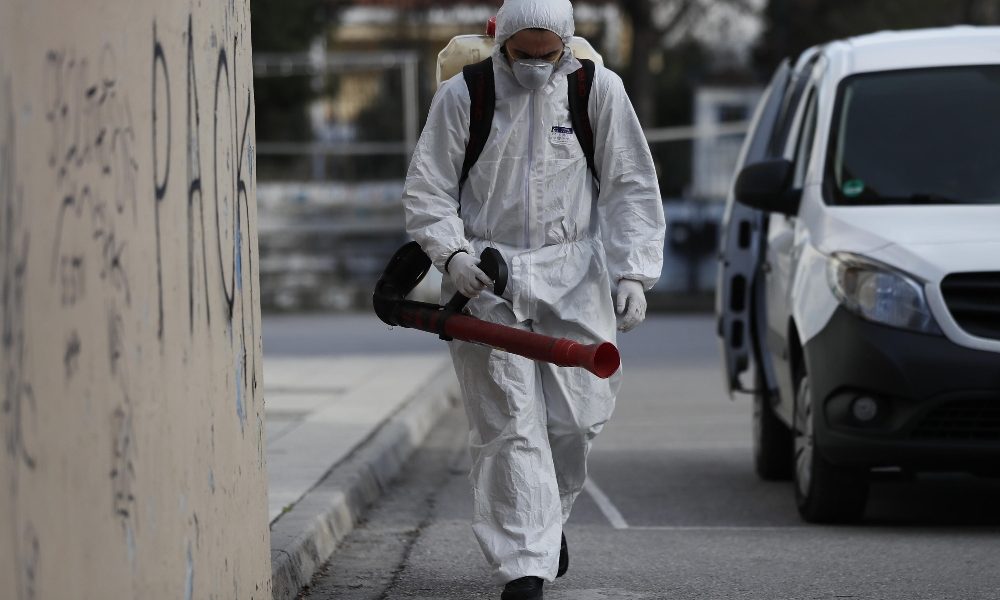 Grecia, 21 contagiati su bus da Israele