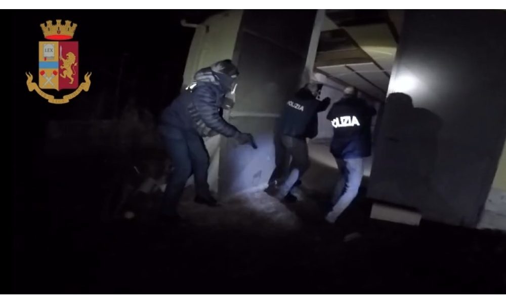 Gruppo assalto pronto a rapine, sette arresti a Novara