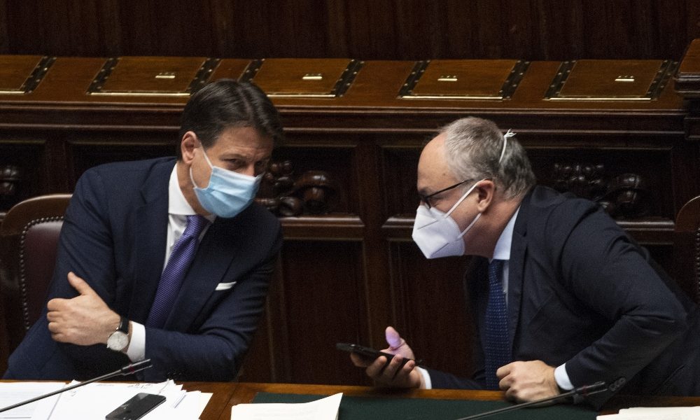 Gualtieri, 1,4 mld alle Regioni. Non cambia la maggioranza