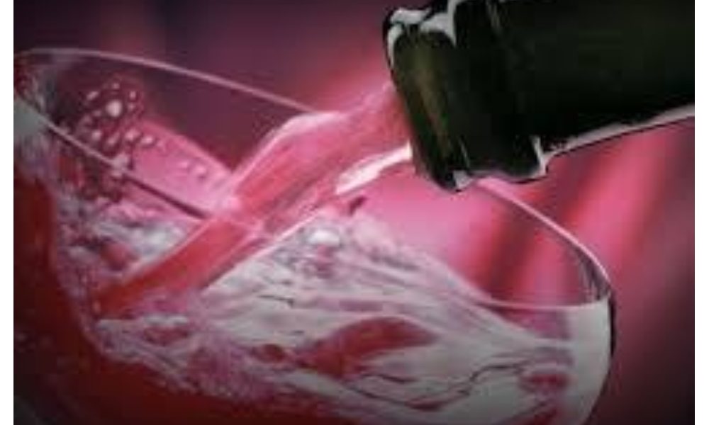 Guasto fa uscire Lambrusco dai rubinetti