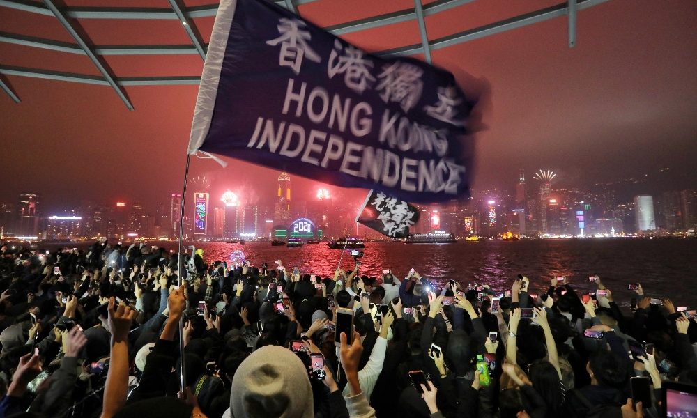 Hong Kong, Capodanno con lacrimogeni