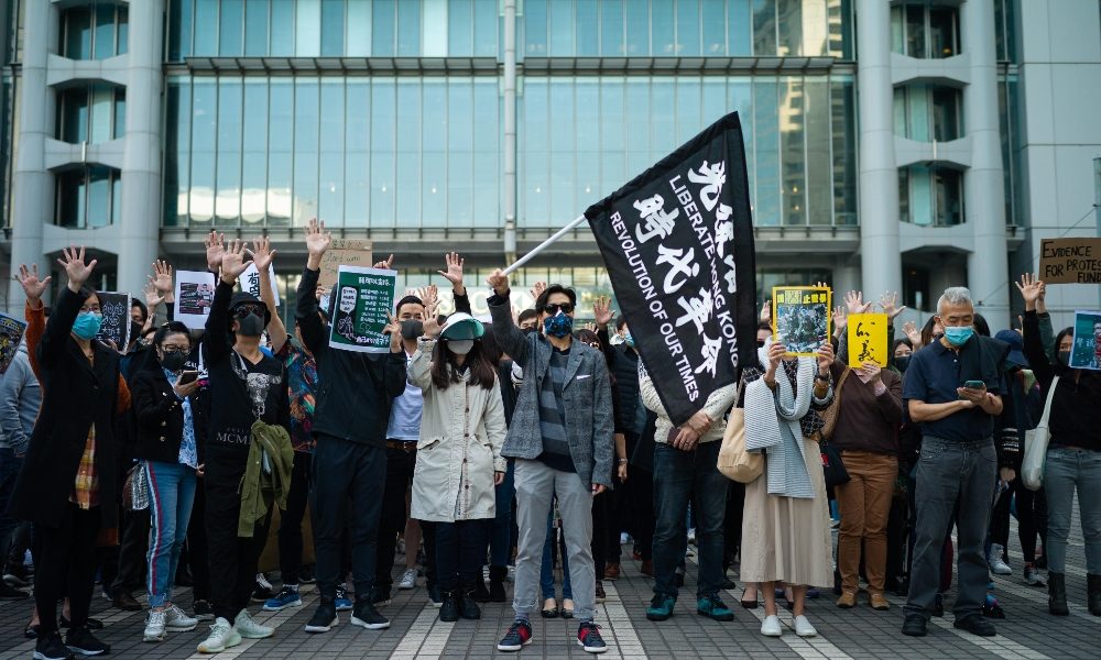 Hong Kong: scontri a corteo pro-uighuri