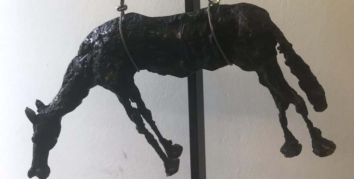 Cinque scultori in scena in viale Lecco