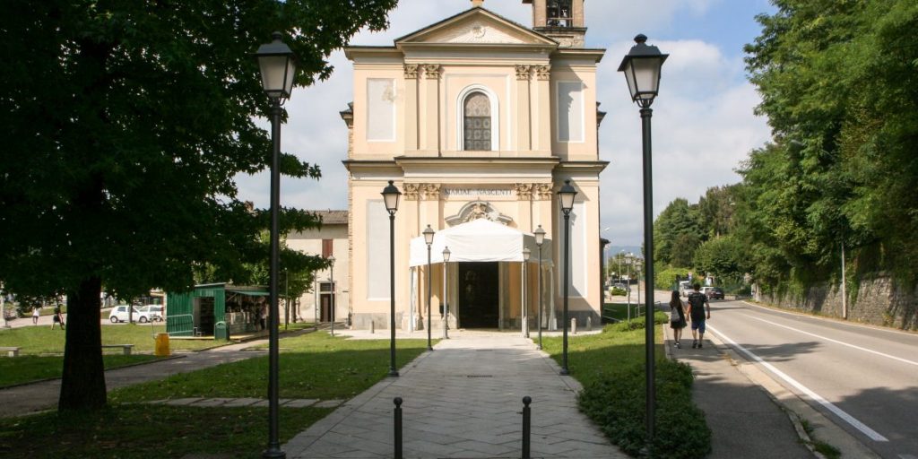 Madonna di Rogoredo, inizia la novena solenne. Ad Alzate  le prime celebrazioni religiose. Dal 7 settembre la fiera