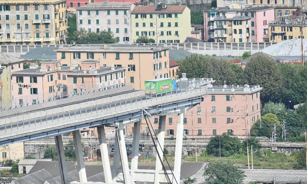 Il Morandi crollato per corrosione tiranti pila 9