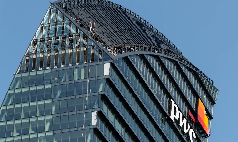 Immobiliare: CityLife, completata la Torre Pwc di Libeskind