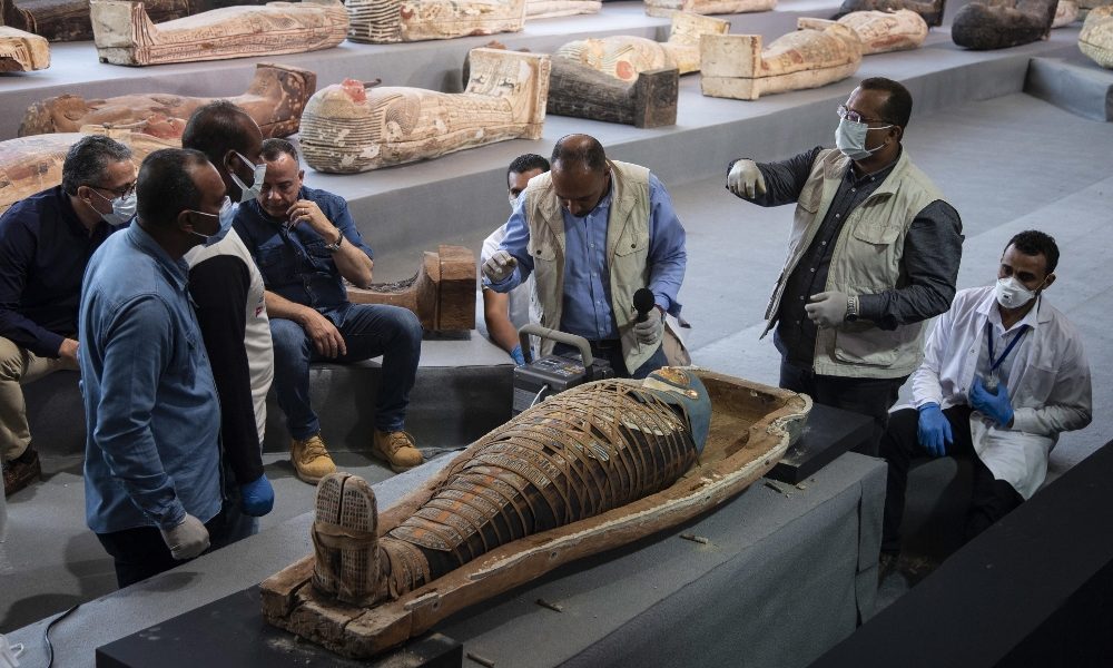 In Egitto scoperti oltre 100 sarcofagi di 2.500 anni fa