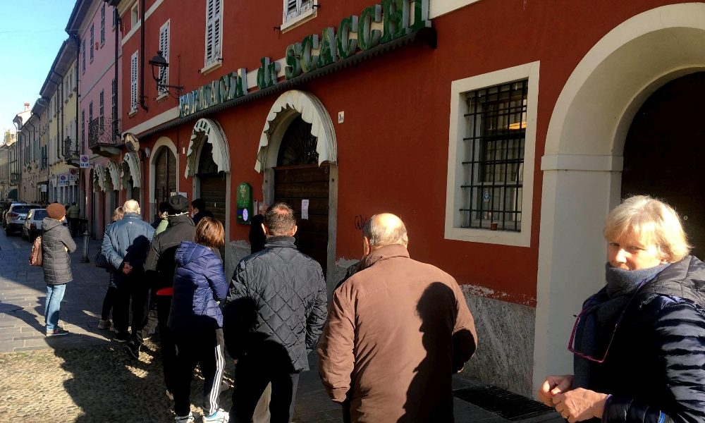 ‘In zona rossa scaffali sempre vuoti’