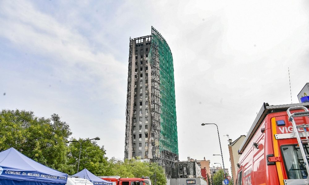 Incendio Milano: periti condomini pronti a entrare nella Torre