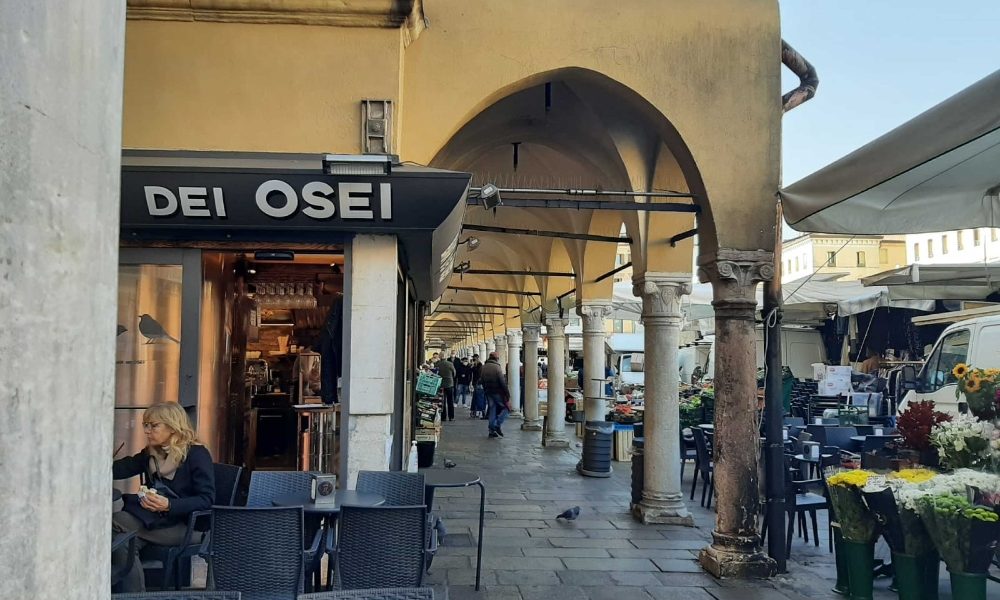 Incendio bar Padova: identificato autore, è clochard 55enne