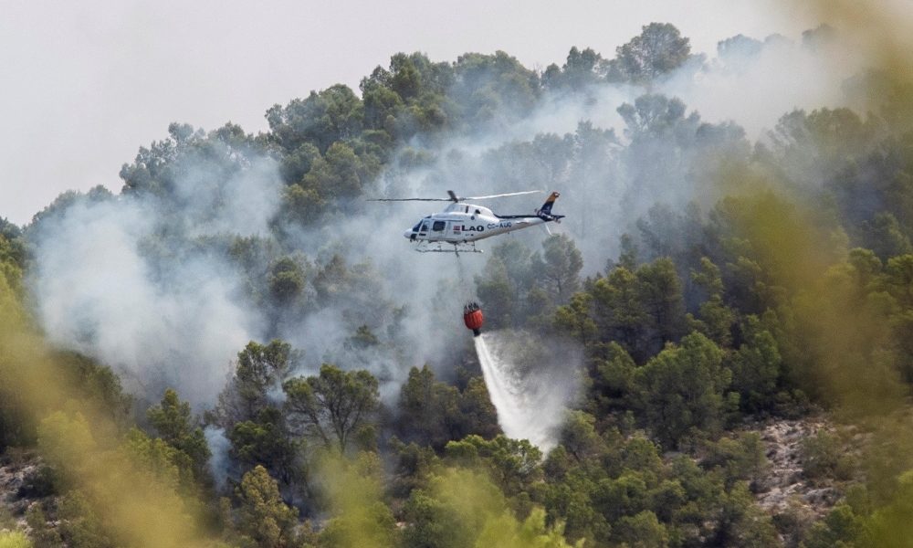 Incendio in Spagna, 3.200 persone evacuate nel sud-ovest