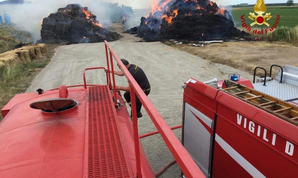 Incendio in azienda agricola