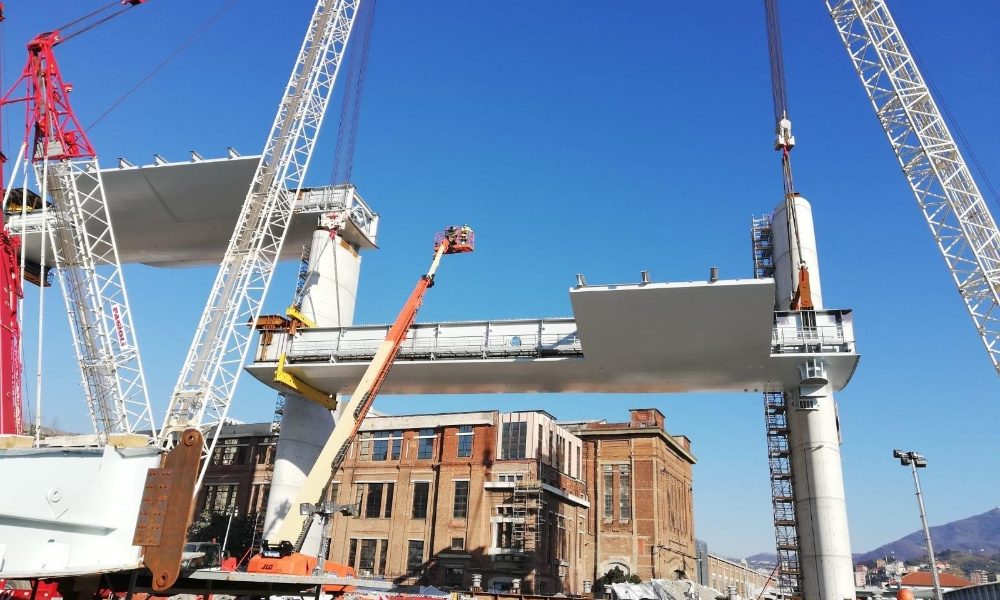 Incendio in cantiere nuovo ponte Genova