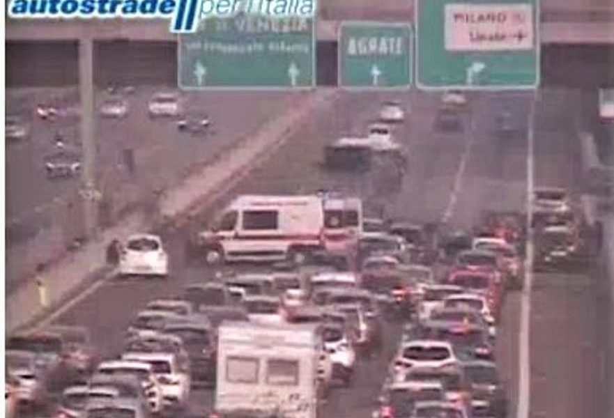 Incidente mortale sulla Autostrada A4 nei pressi di Agrate: un comasco 27enne ha perso la vita