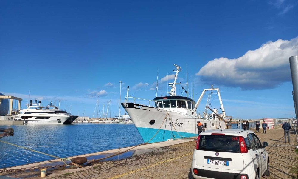 Incidenti lavoro: muore marinaio 26enne colpito da attrezzo