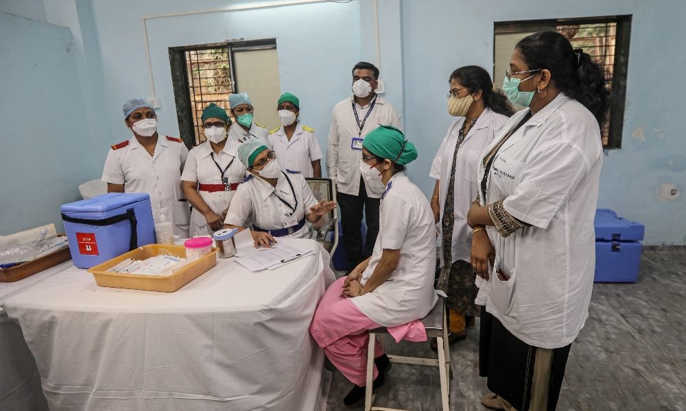 India: campagna vaccinazione Covid partirà il 16 gennaio
