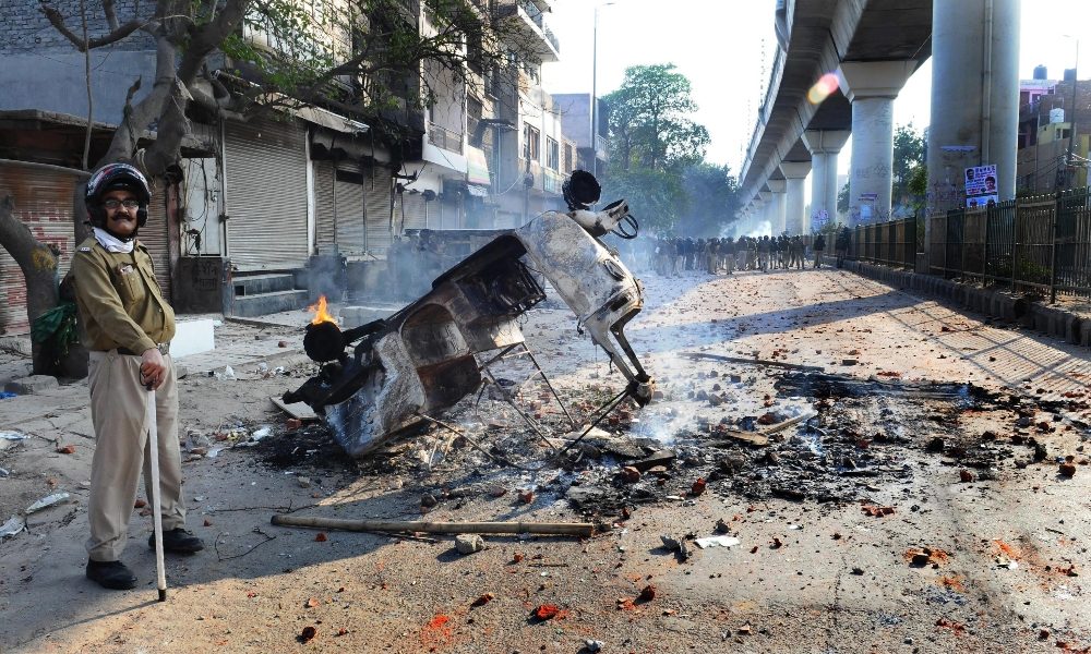 India: scontri Delhi, chiesto coprifuoco