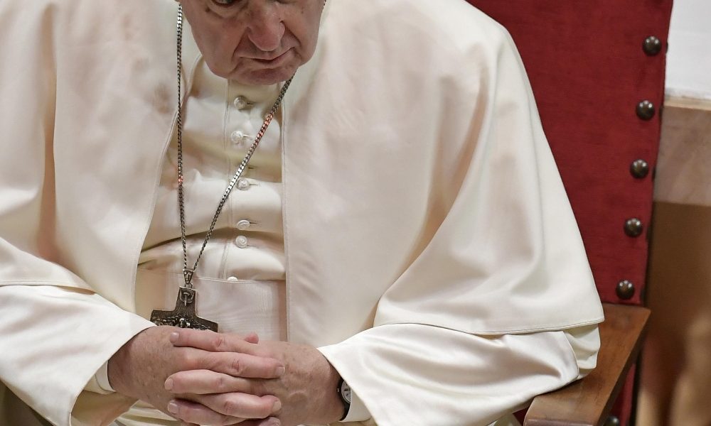 ‘Indisposto’, Papa non va a San Giovanni