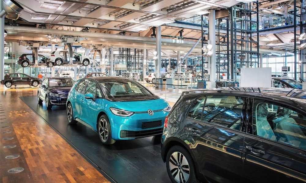 Industria: Istat, produzione novembre -1,4%, -4,2% annuo