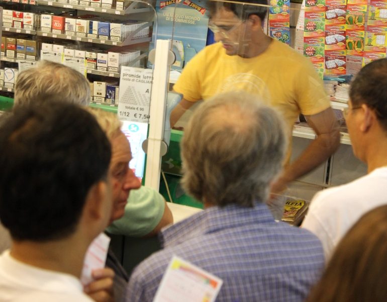 Intesa e Sisal, la banca in tabaccheria