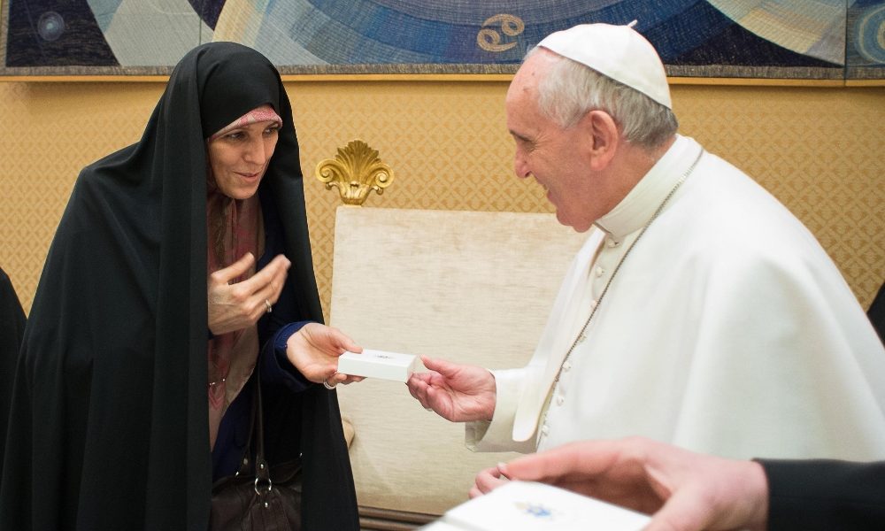 Iran: 2 anni e mezzo a ex vicepresidente riformista donna
