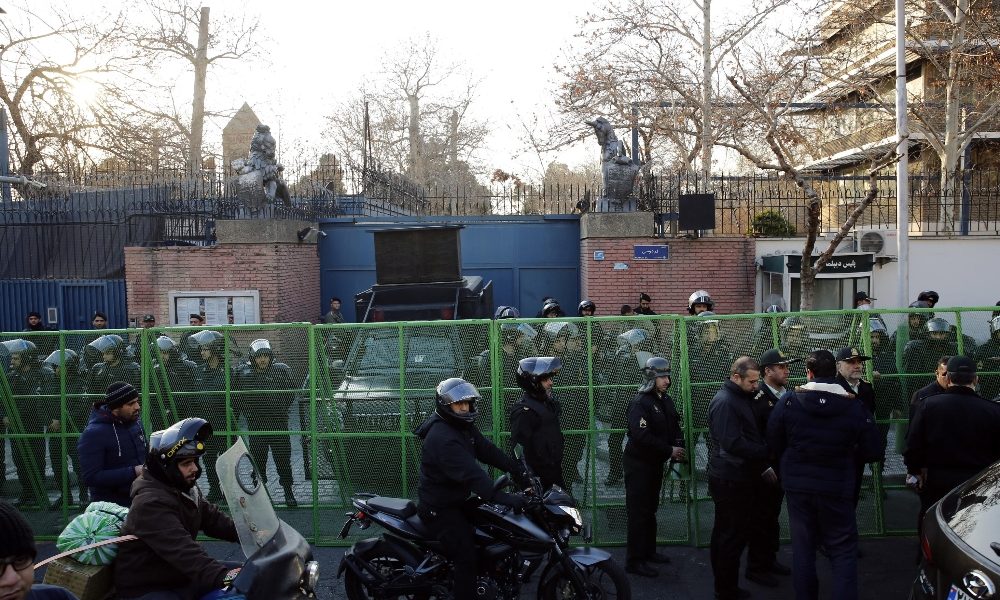 Iran: Trump, non uccidete manifestanti