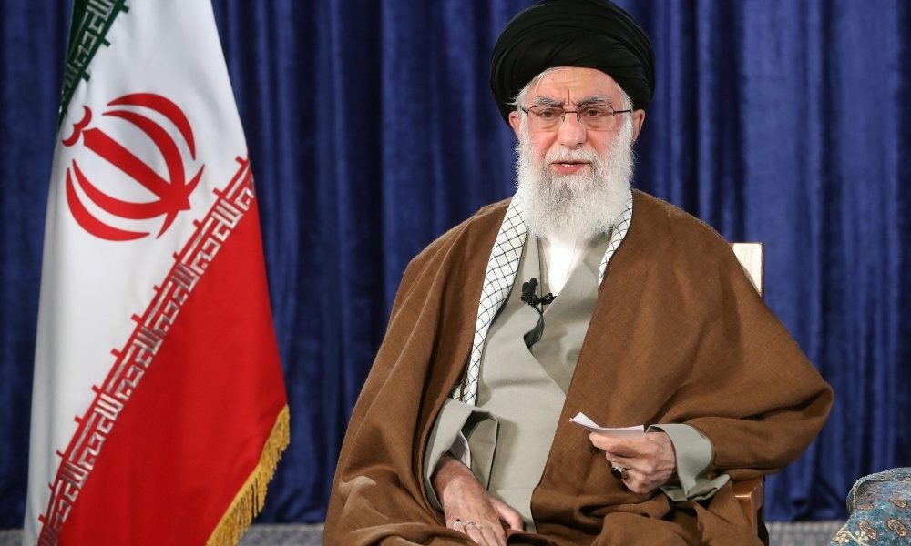 Iran, divieto assembramenti per Ramadan