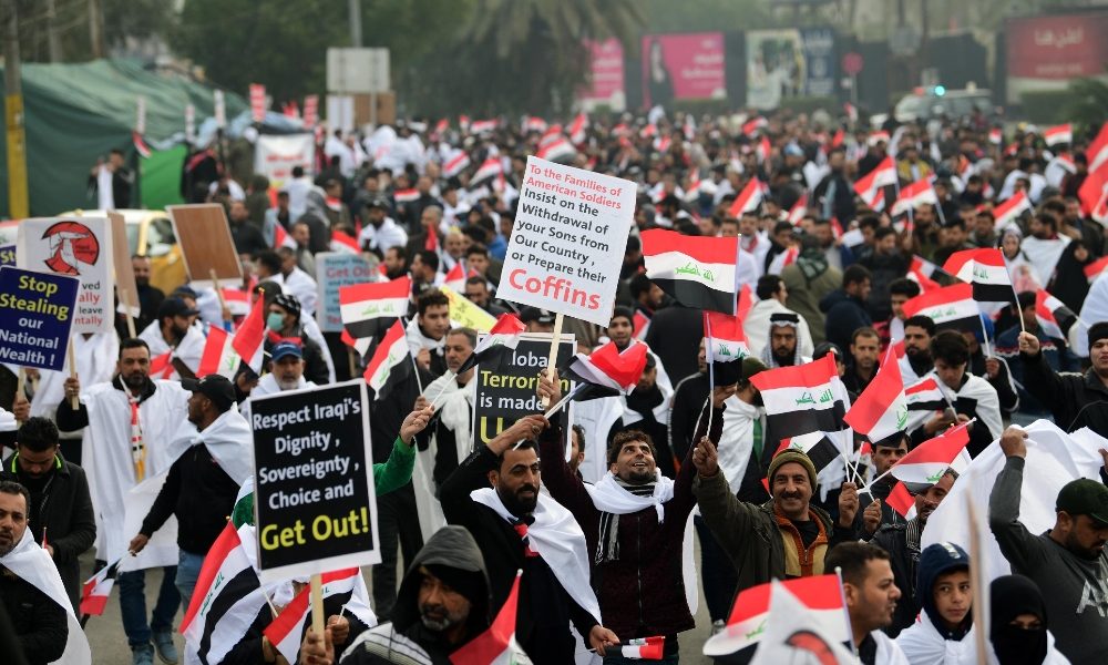 Iraq: una folla contro Usa a Baghdad