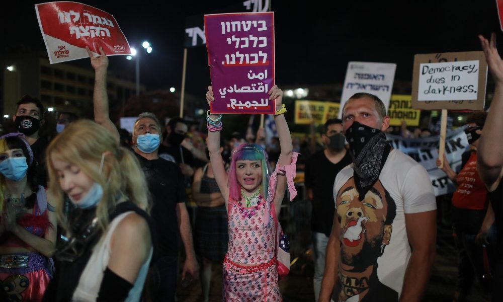 Israele: polizia, in piazza Rabin 30 mila dimostranti