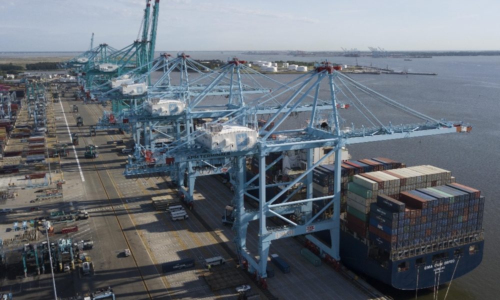 Istat, export extra Ue -8,1% a novembre