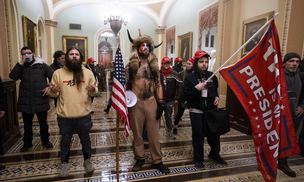 Jake, lo sciamano che ha guidato l’assalto a Capitol Hill