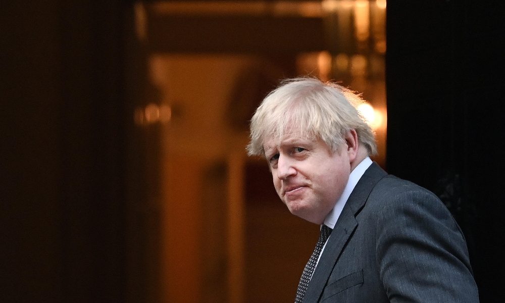 Johnson, riapertura scuole posticipata al 18 gennaio